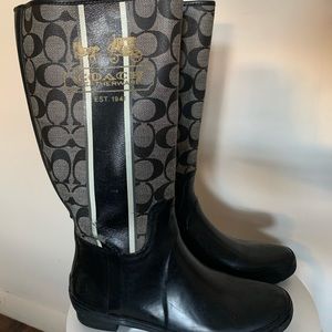 Coach Rain Boots, size 8 ☔️